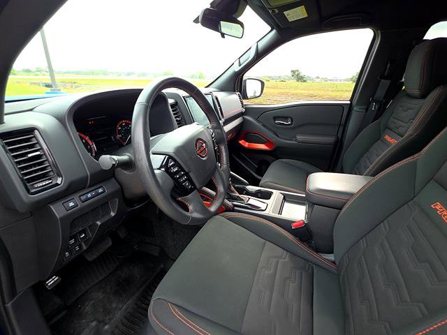 Used 2024 Nissan Frontier PRO-4X w/ Off-Road Protection Package AWD/4WD image 10