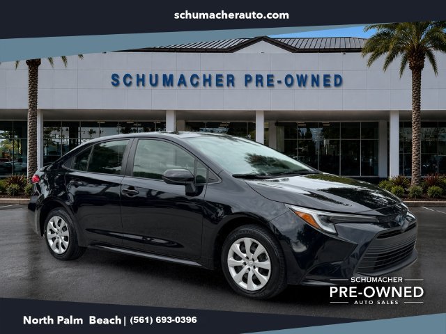 Used 2024 Toyota Corolla LE FWD image 1