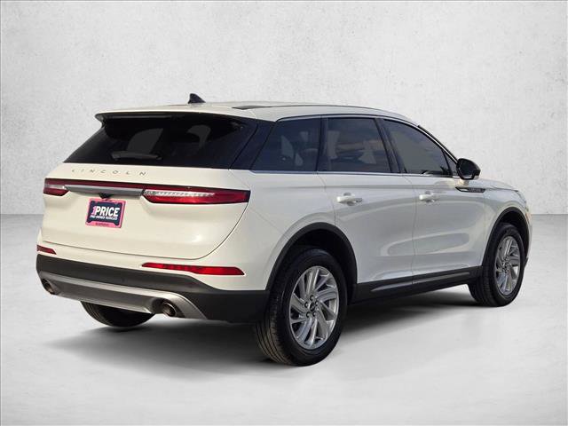 Used 2023 Lincoln Corsair AWD image 5