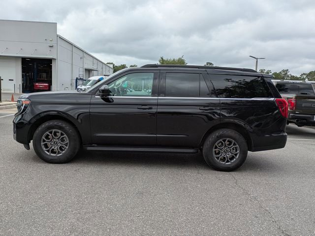 Used 2025 Ford Expedition Active AWD/4WD image 6