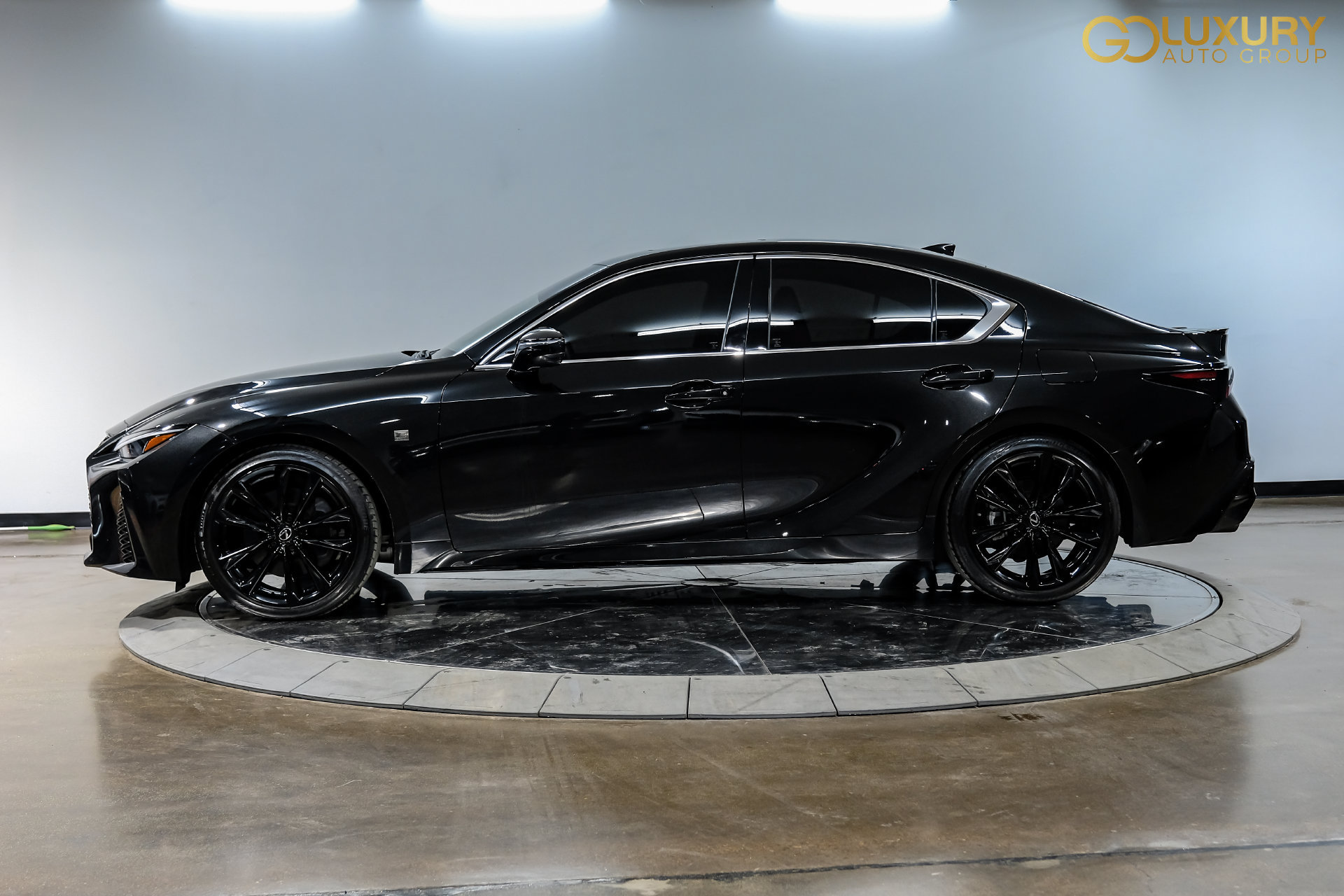 Used 2025 Lexus IS 350 F Sport RWD image 10