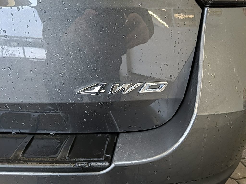 Certified 2025 Ford Explorer Active AWD/4WD image 8