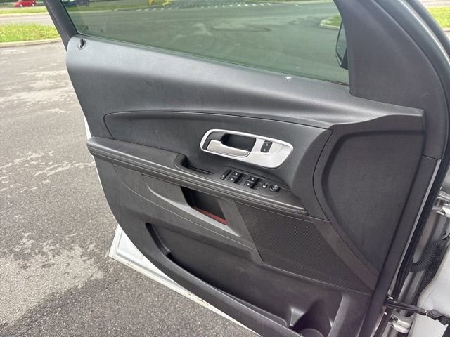 Used 2015 Chevrolet Equinox LS FWD image 30