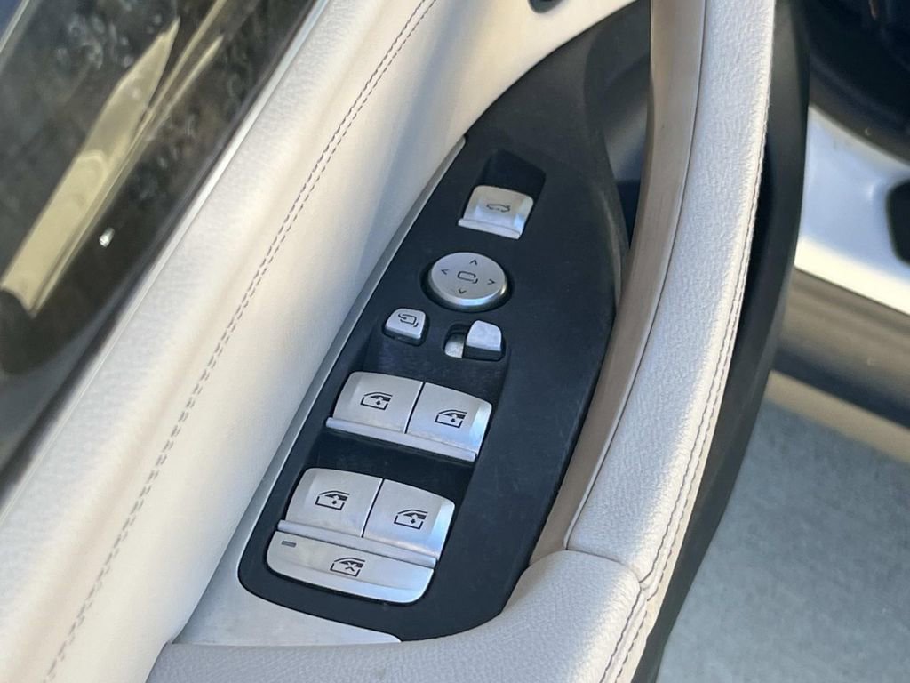 Used 2020 BMW X3 xDrive30e image 25