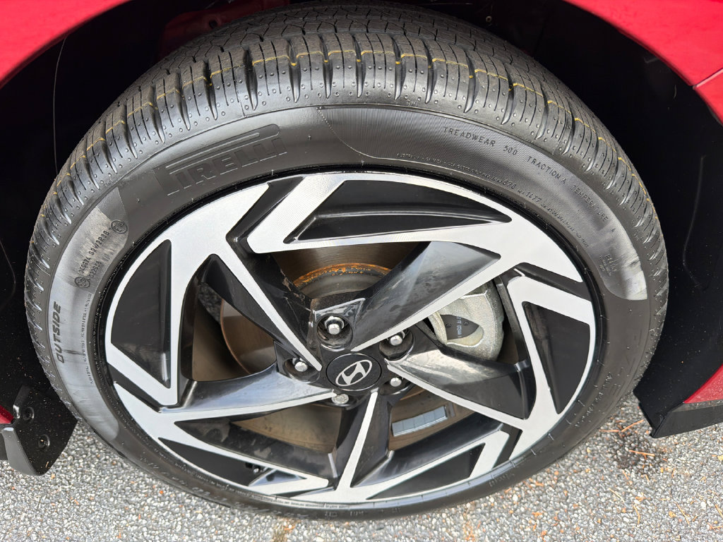 Used 2025 Hyundai Sonata SEL FWD image 12