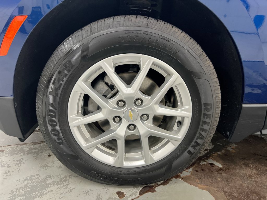 Used 2022 Chevrolet Equinox LS FWD image 26