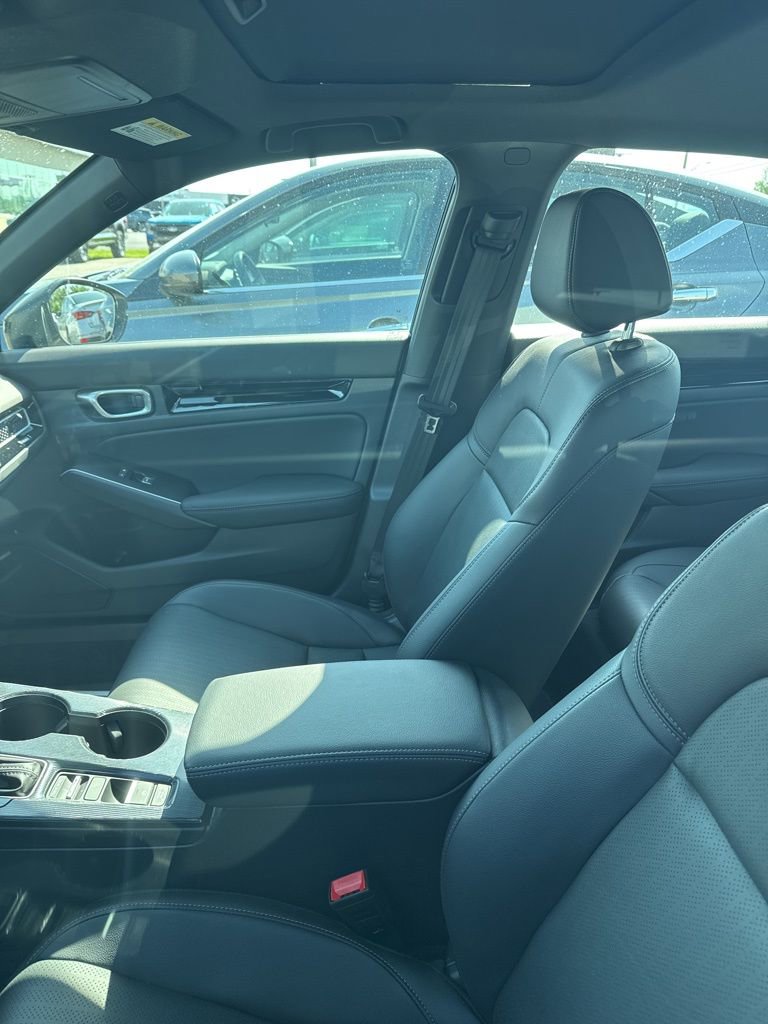 Used 2025 Honda Civic Sport image 5