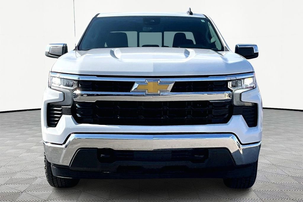 Used 2024 Chevrolet Silverado 1500 LT w/ Convenience Package II image 3