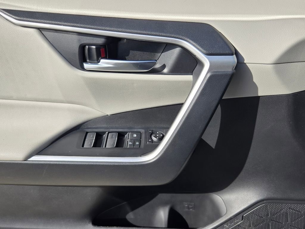 Used 2024 Toyota RAV4 XLE w/ Convenience Package image 26