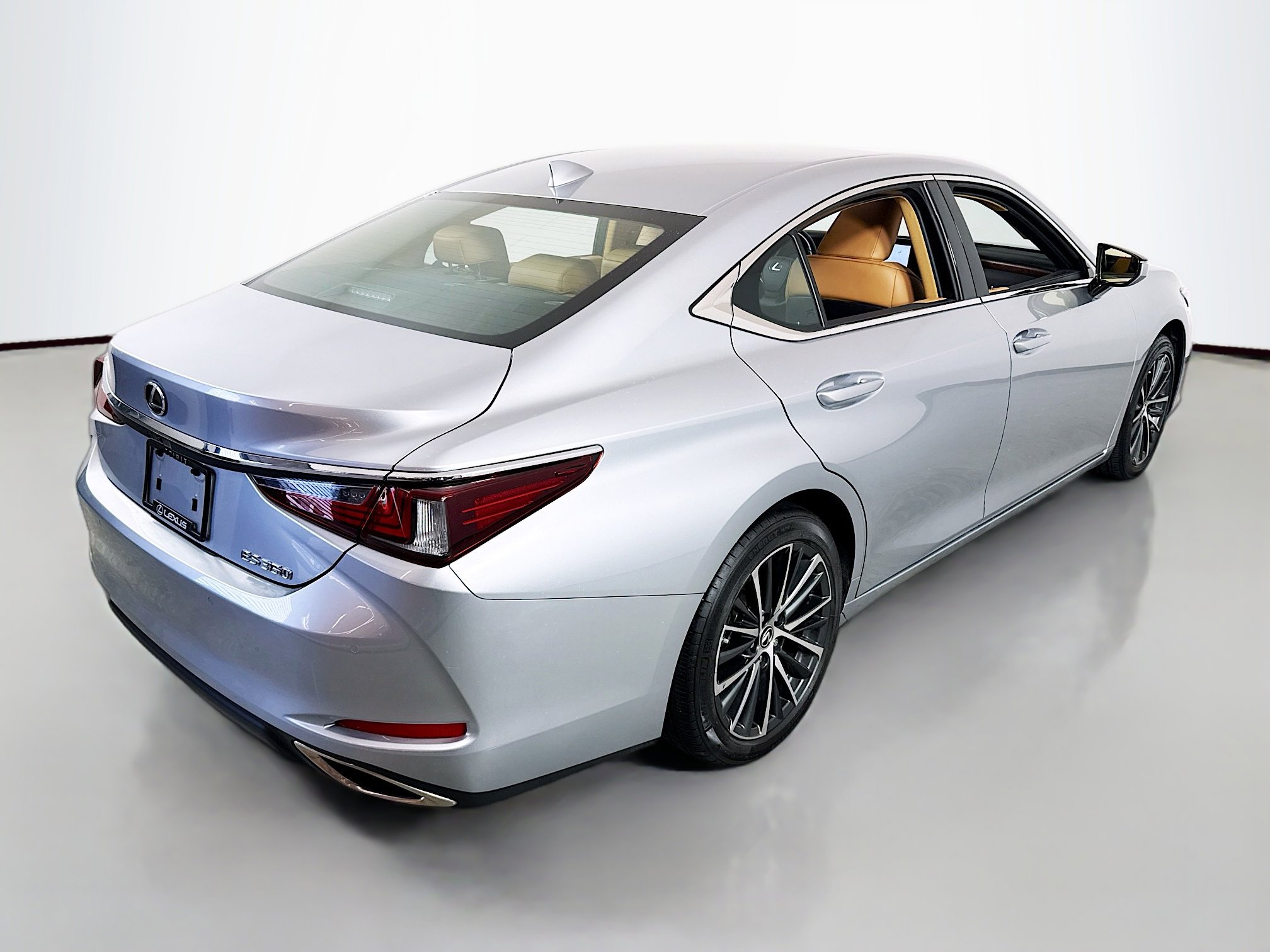 Certified 2023 Lexus ES 350 w/ Premium Package image 7