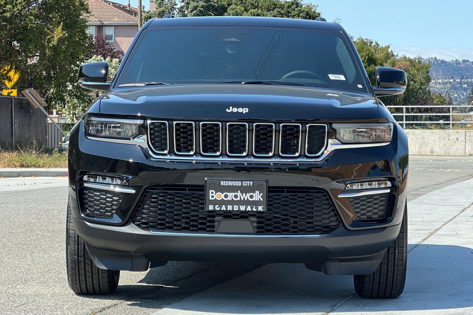 New 2025 Jeep Grand Cherokee Limited image 9