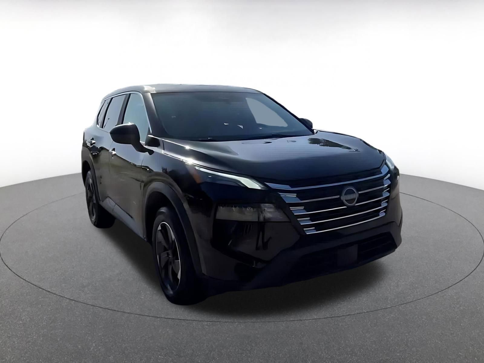 Used 2025 Nissan Rogue SV AWD/4WD image 3