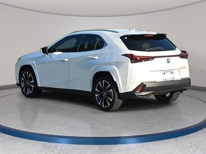 Used 2025 Lexus UX 300h FWD w/ Accessory Package (Z1) image 7