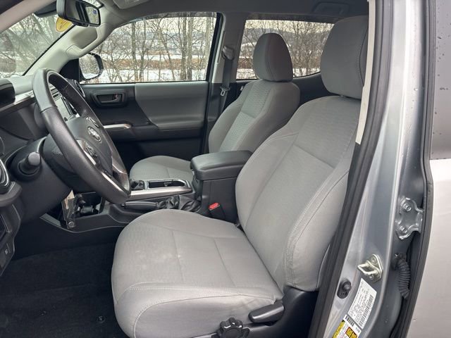 Certified 2019 Toyota Tacoma SR5 image 38