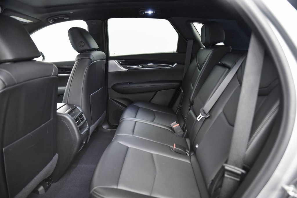 Used 2025 Cadillac XT5 Premium Luxury image 12