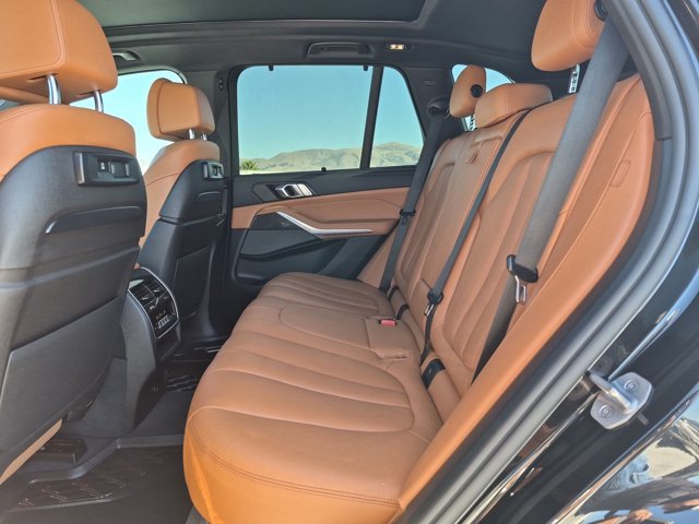 Used 2022 BMW X5 M50i w/ Executive Package AWD/4WD image 20