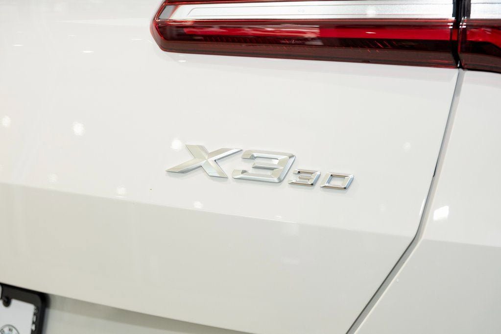 Used 2025 BMW X3 xDrive30i image 10