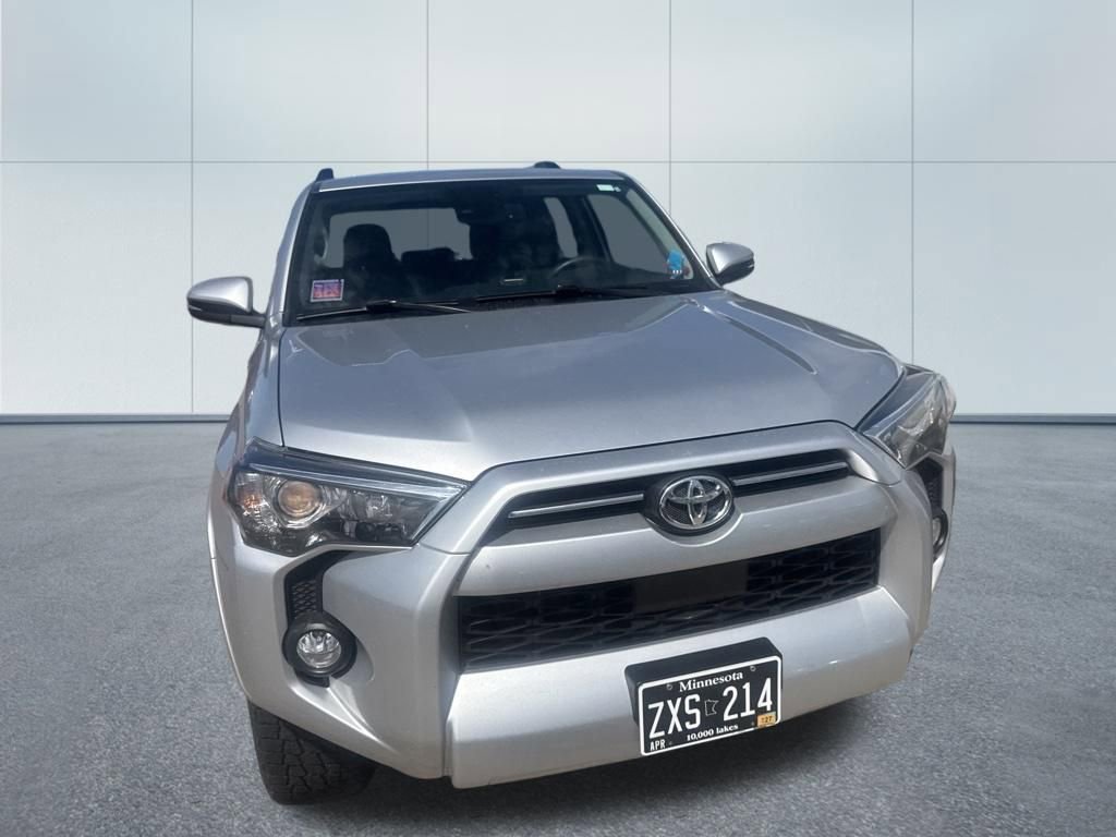 Used 2020 Toyota 4Runner SR5 Premium w/ Moonroof Package AWD/4WD image 2