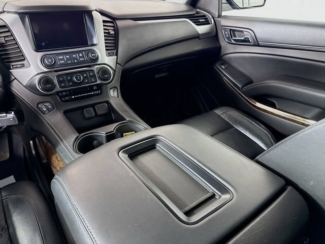 Used 2017 Chevrolet Suburban LT AWD/4WD image 27