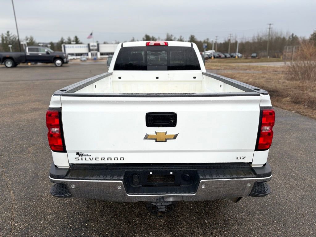 Used 2015 Chevrolet Silverado 2500 LTZ AWD/4WD image 5