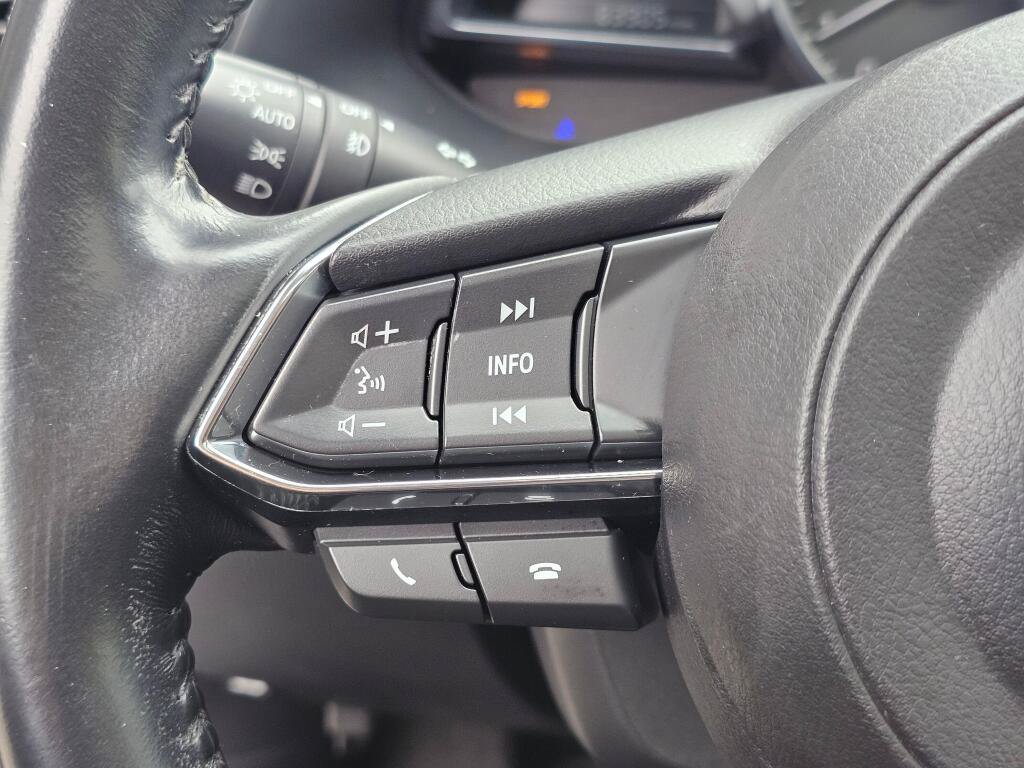 Used 2018 MAZDA MAZDA3 Grand Touring FWD image 31