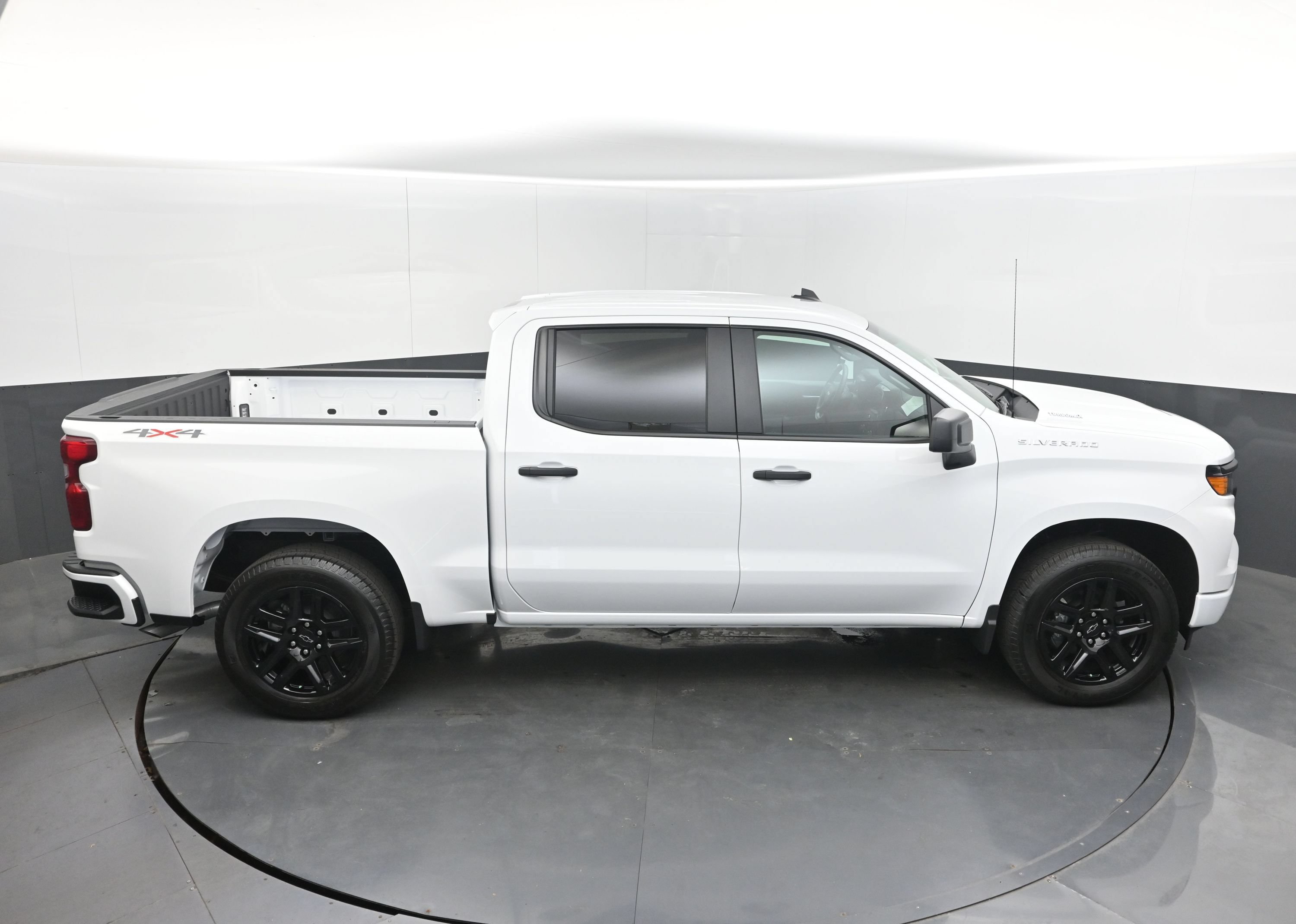 Used 2026 Chevrolet Silverado 1500 Custom AWD/4WD image 38