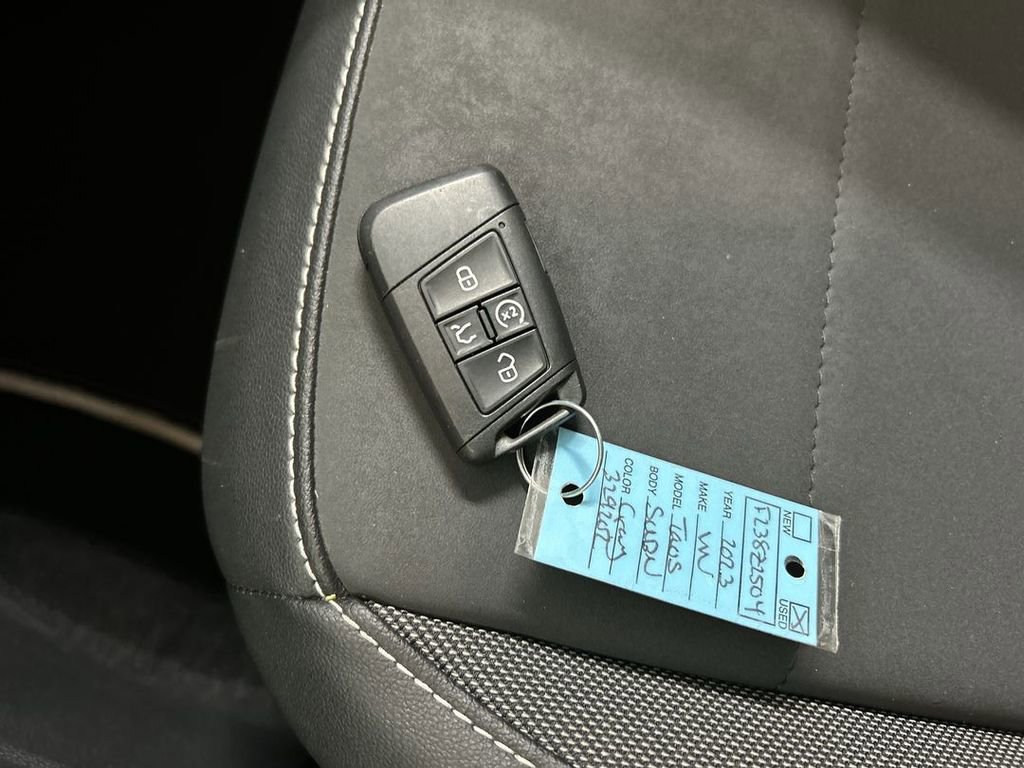 Certified 2023 Volkswagen Taos SE w/ Black Wheel Package AWD/4WD image 12