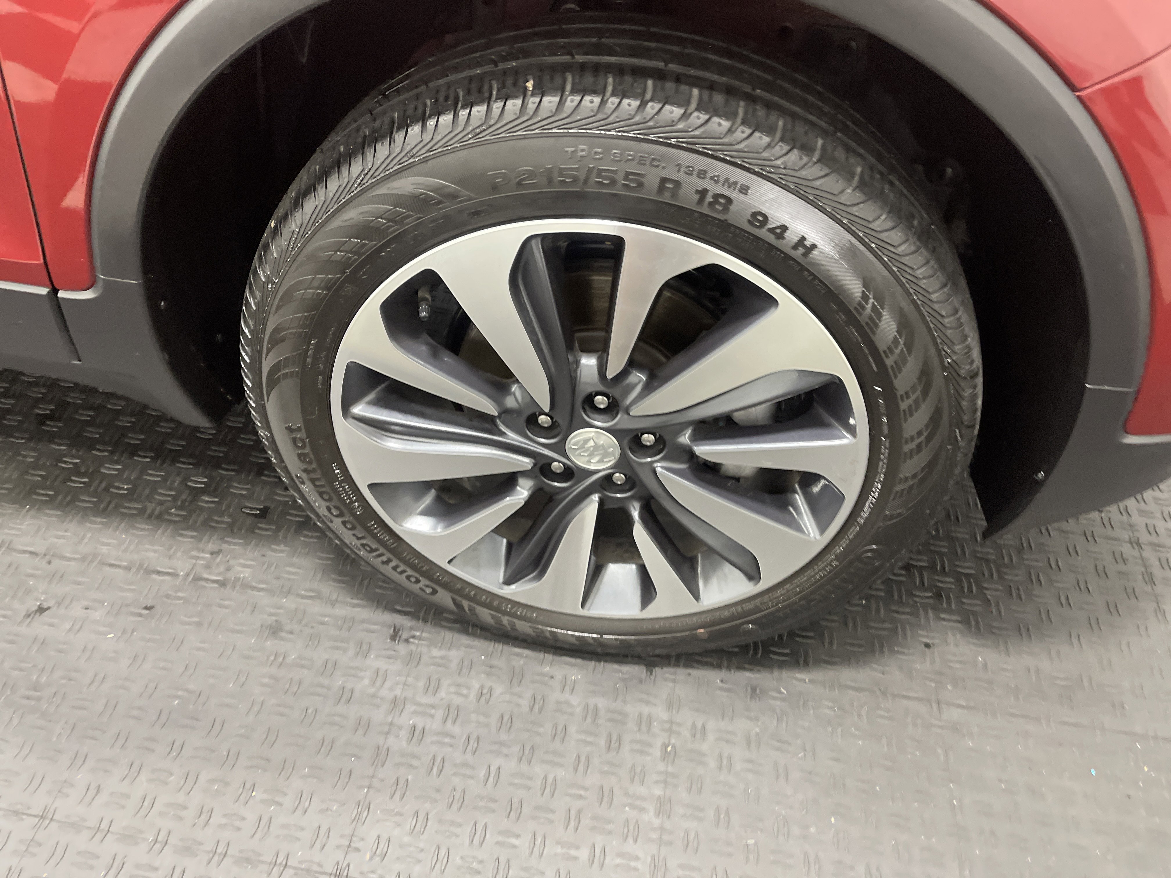 Used 2021 Buick Encore Preferred AWD/4WD image 29