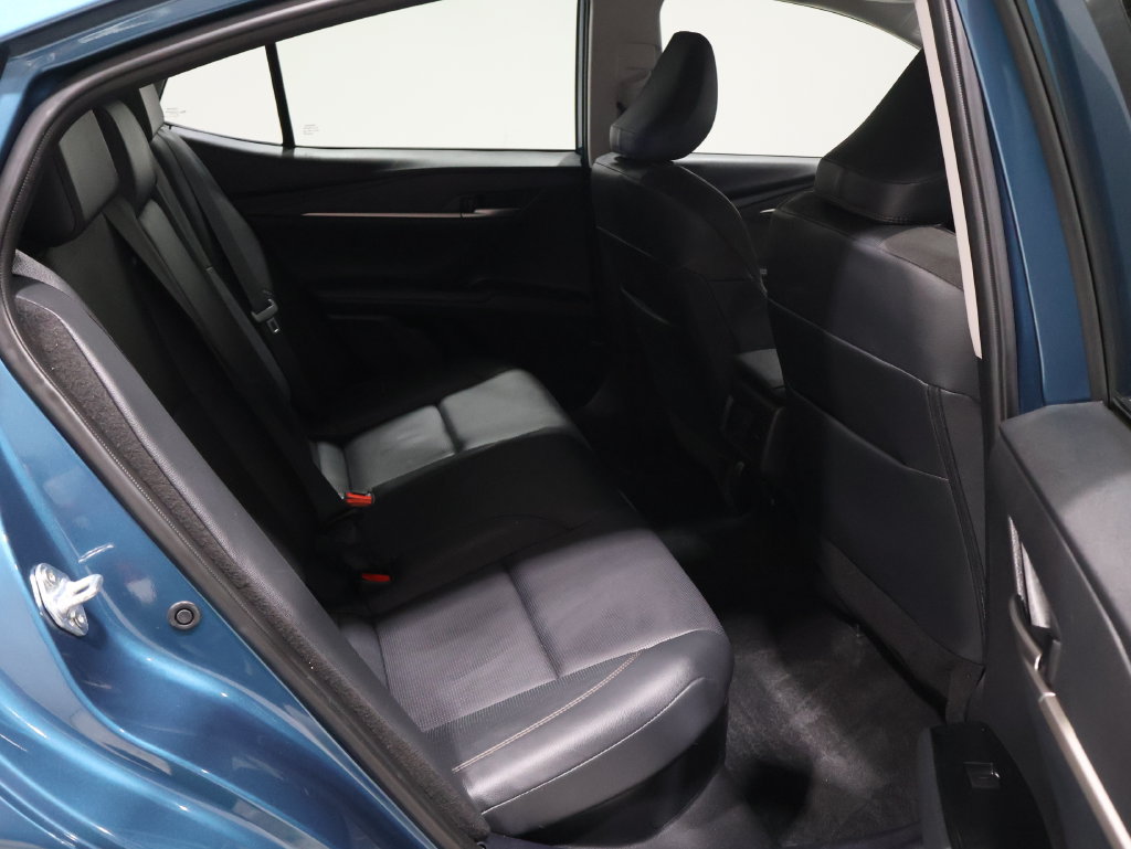 Used 2025 Toyota Camry XLE FWD image 20