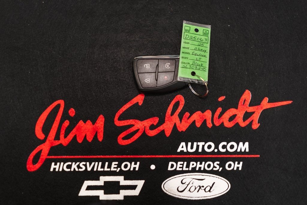 Used 2025 Chevrolet Equinox LT image 41