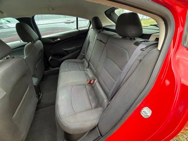 Used 2017 Chevrolet Cruze LT w/ Convenience Package FWD image 13