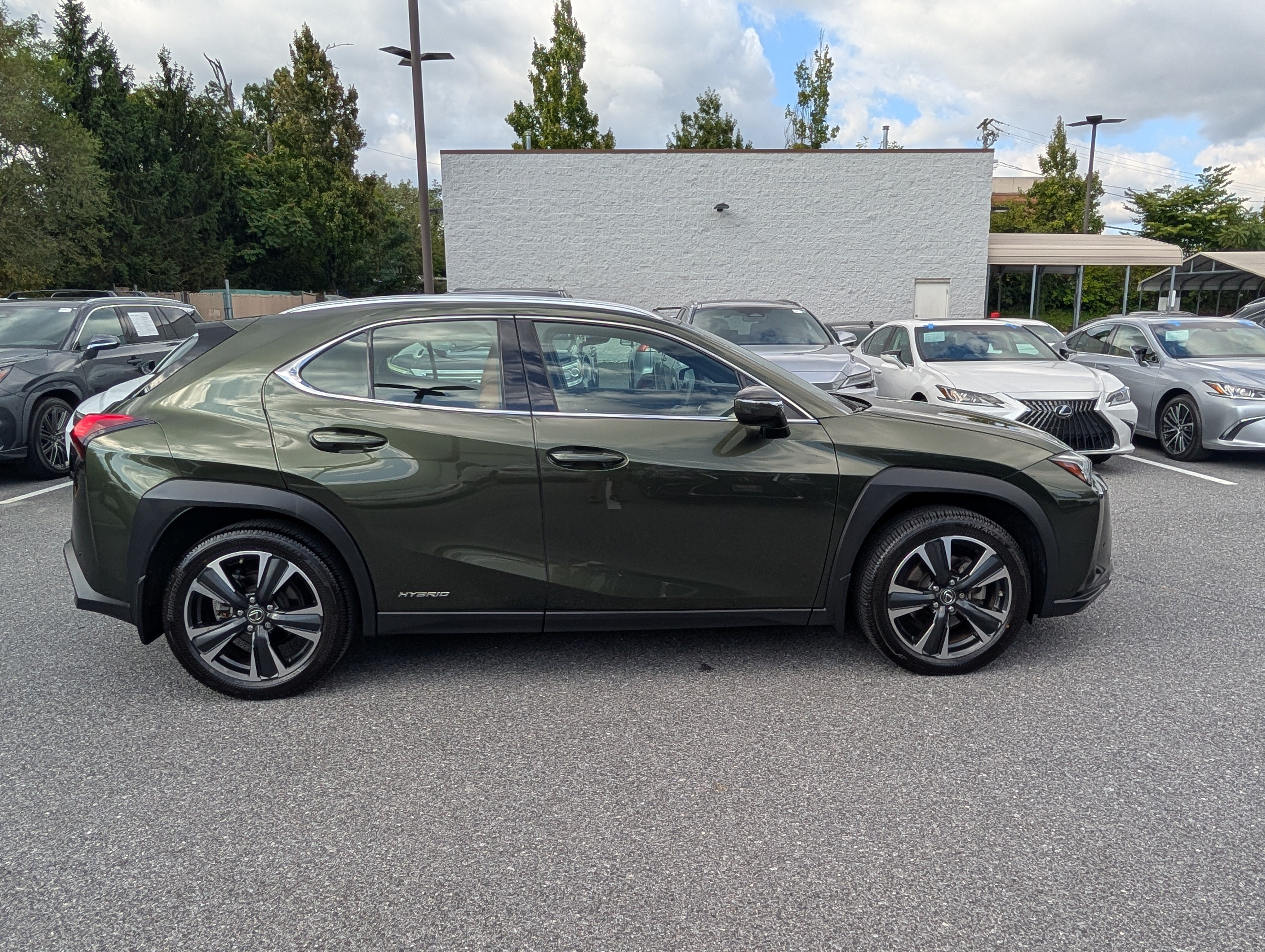 Certified 2021 Lexus UX 250h w/ Premium Package AWD/4WD image 2