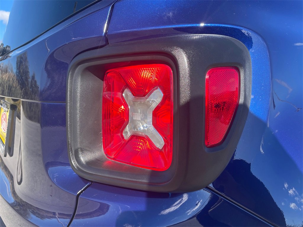 Used 2021 Jeep Renegade Latitude image 41