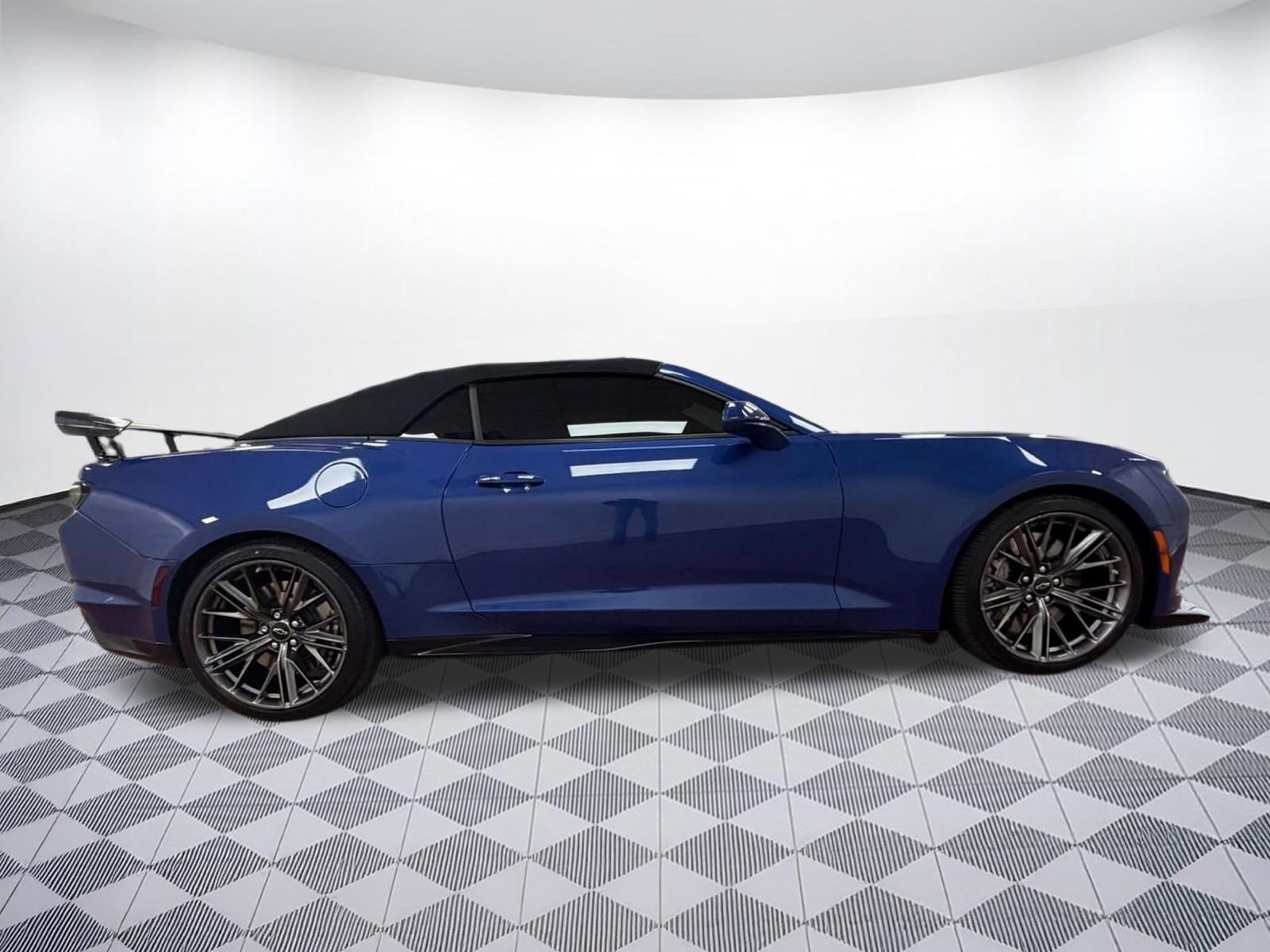 Used 2023 Chevrolet Camaro ZL1 image 8