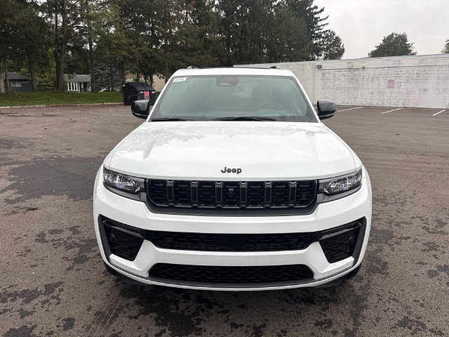 New 2027 Jeep Grand Cherokee Limited AWD/4WD image 5