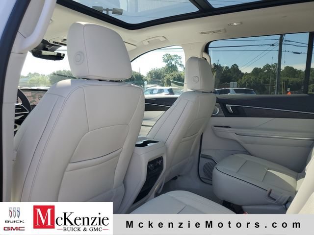 New 2027 Buick Enclave Avenir w/ LPO, Floor Liner Package FWD image 26