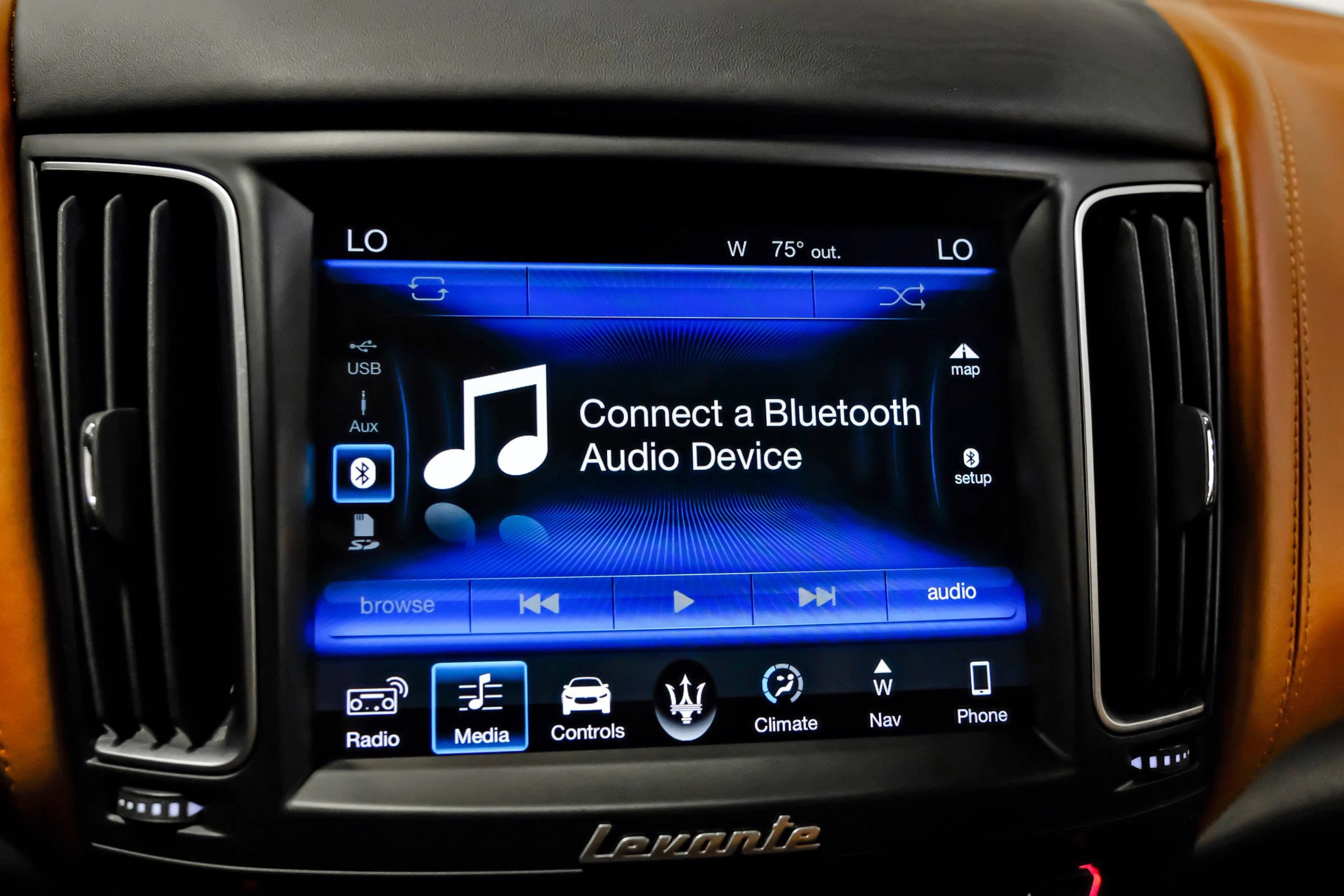 Used 2018 Maserati Levante GranLusso image 21