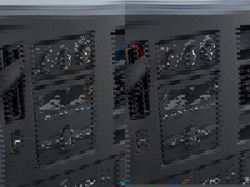 New 2025 Chevrolet Express 3500 LT w/ LT Preferred Equipment Group image 20