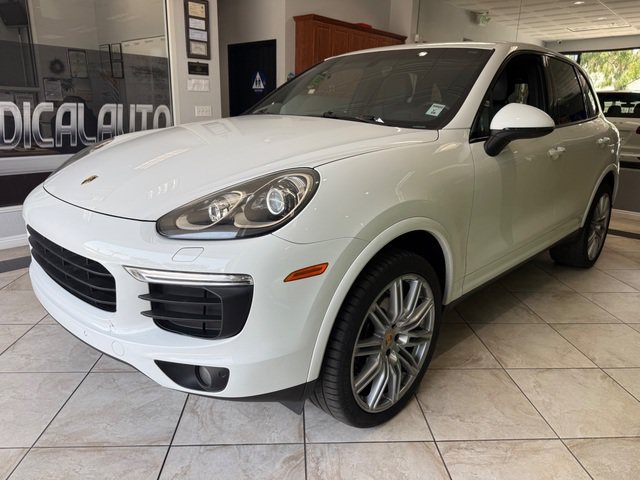 Used 2018 Porsche Cayenne Platinum Edition AWD/4WD image 22