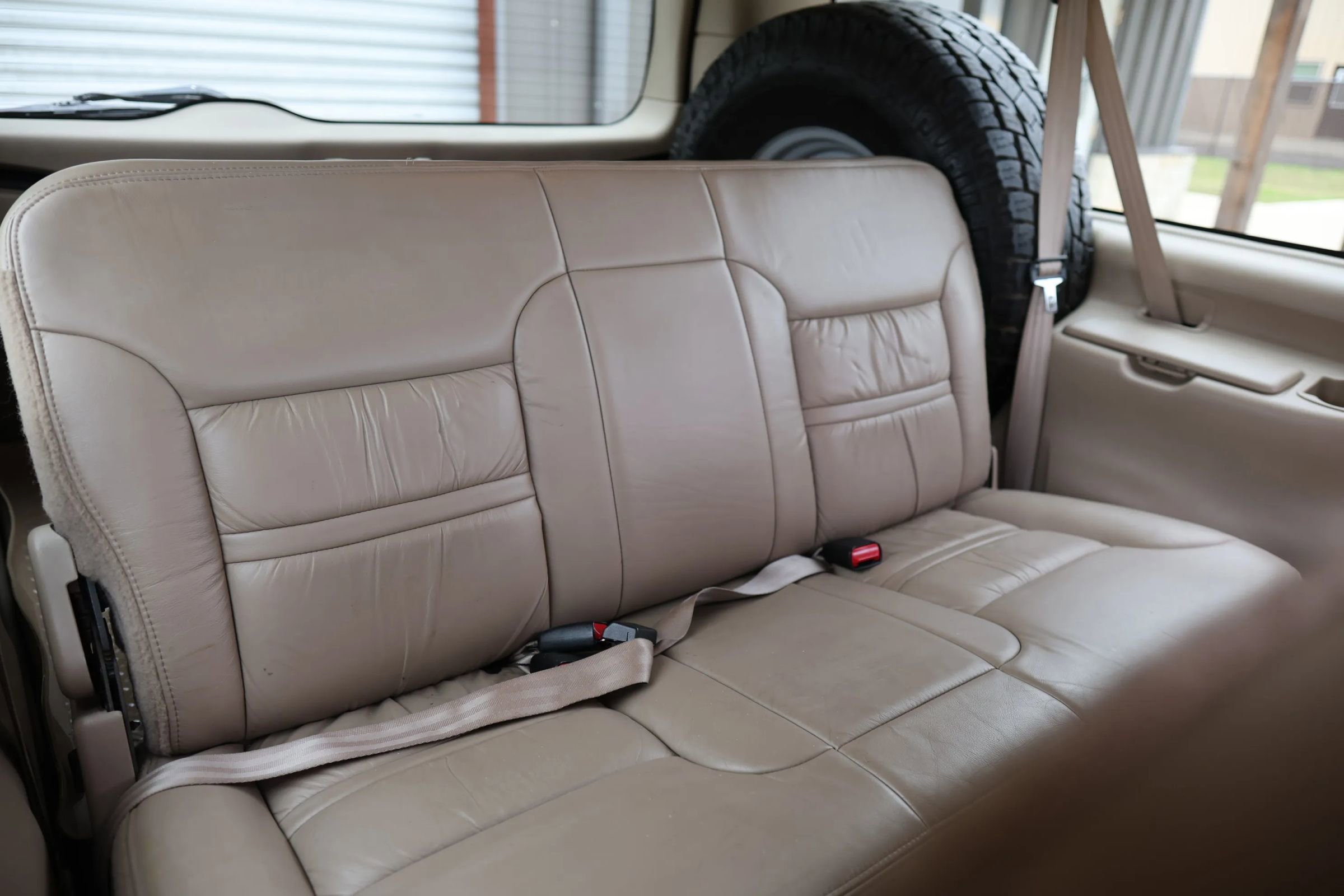 Used 2000 Ford Excursion Limited image 31