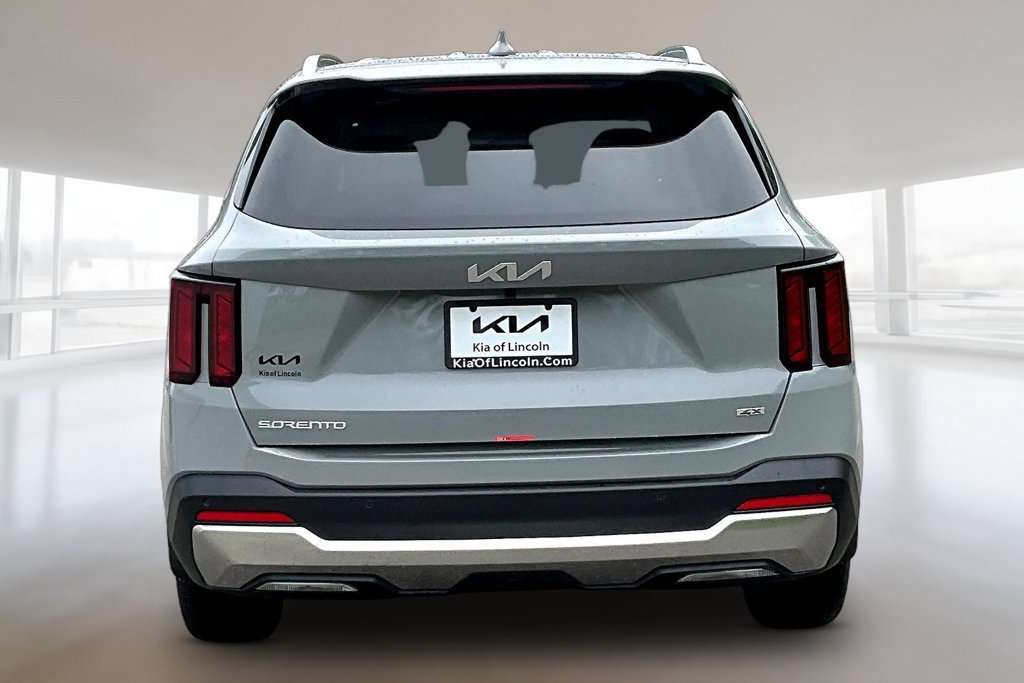 New 2026 Kia Sorento S FWD image 4