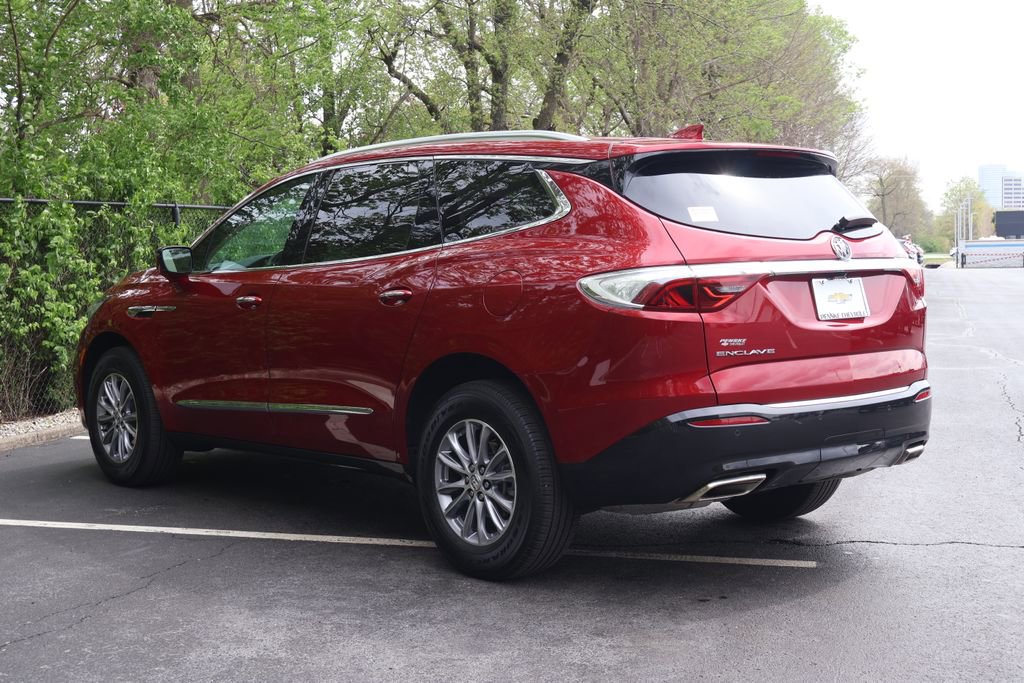 Used 2024 Buick Enclave Essence FWD image 6