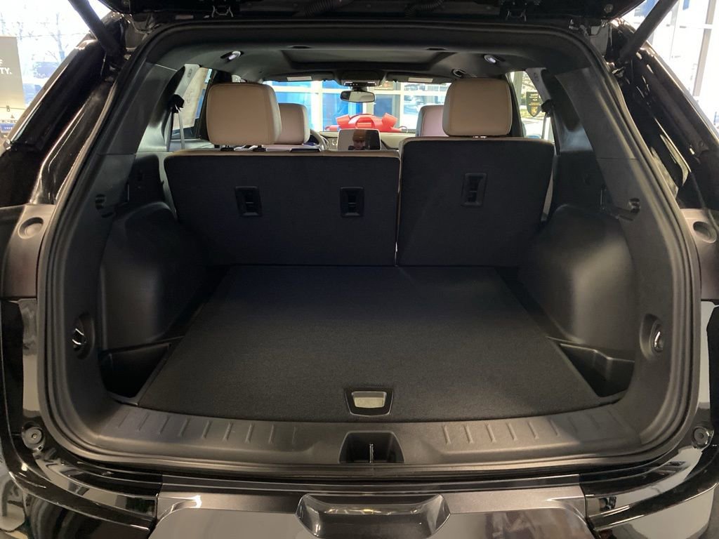 New 2025 Chevrolet Blazer Premier w/ Enhanced Convenience Package image 7