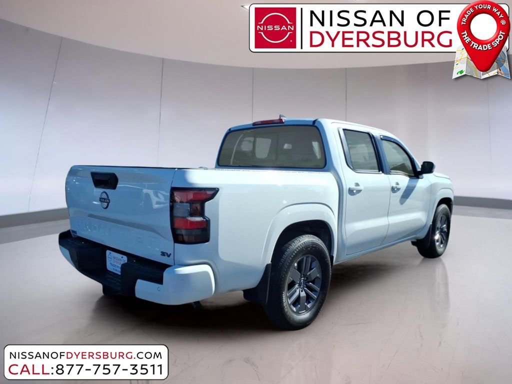 Used 2022 Nissan Frontier SV image 3