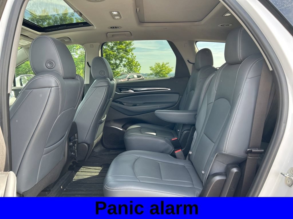 Used 2021 Buick Enclave Essence w/ Sound and Sites Package AWD/4WD image 20