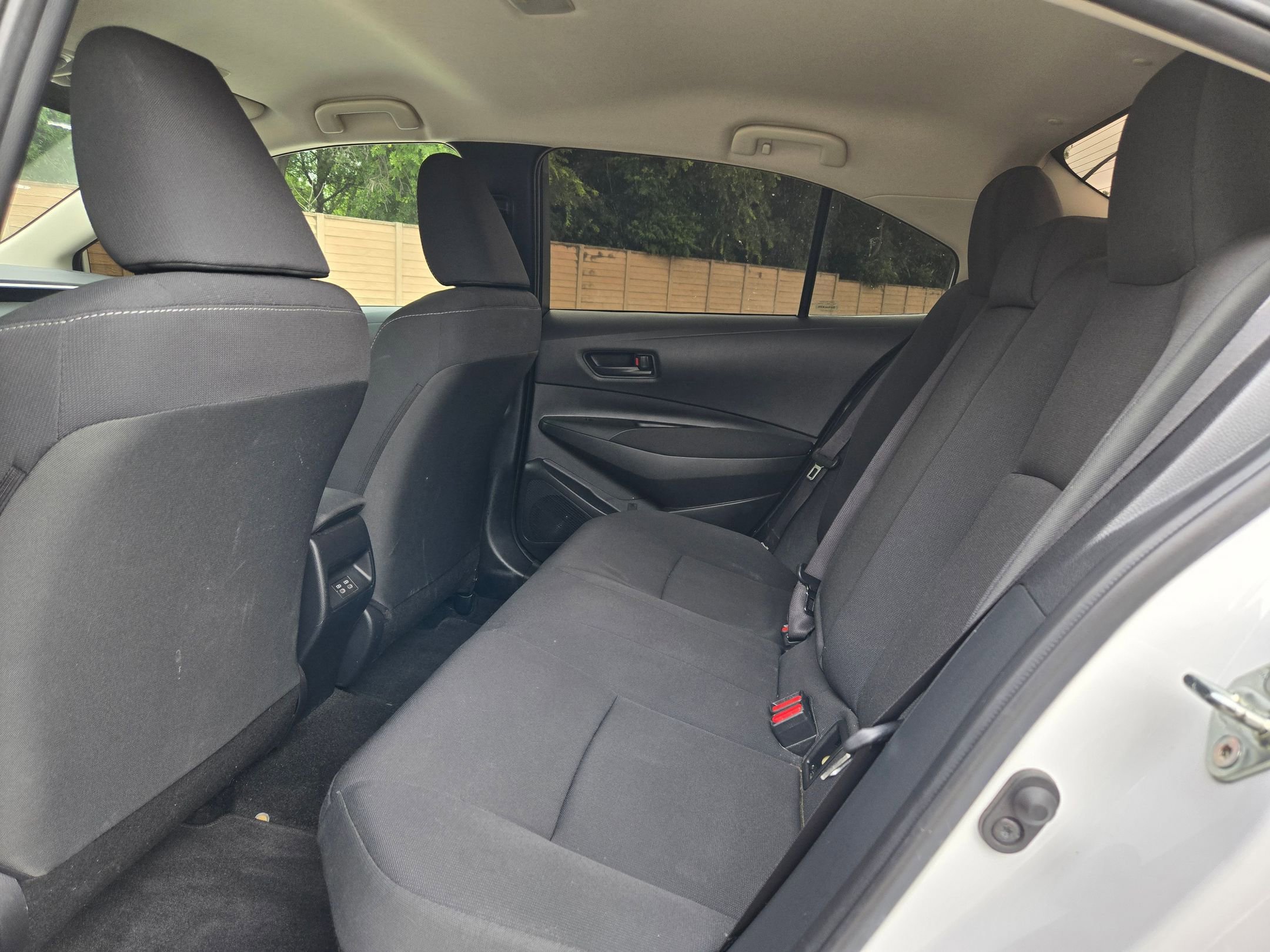 Used 2024 Toyota Corolla LE FWD image 13