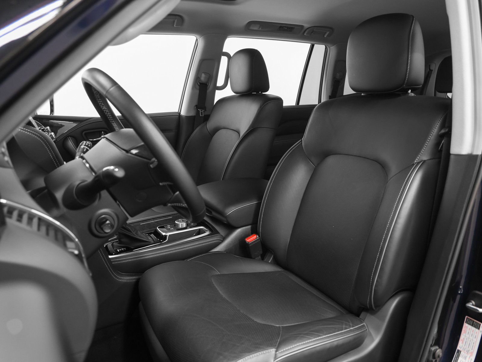 Used 2024 INFINITI QX80 Luxe w/ Cargo Package image 5