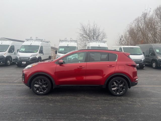 Used 2022 Kia Sportage Nightfall Edition image 2