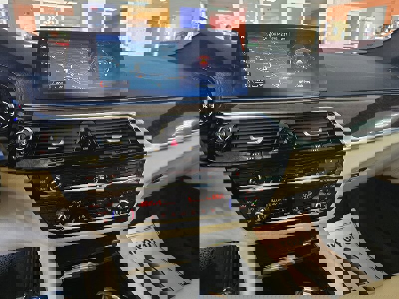 Used 2017 BMW 530i image 24