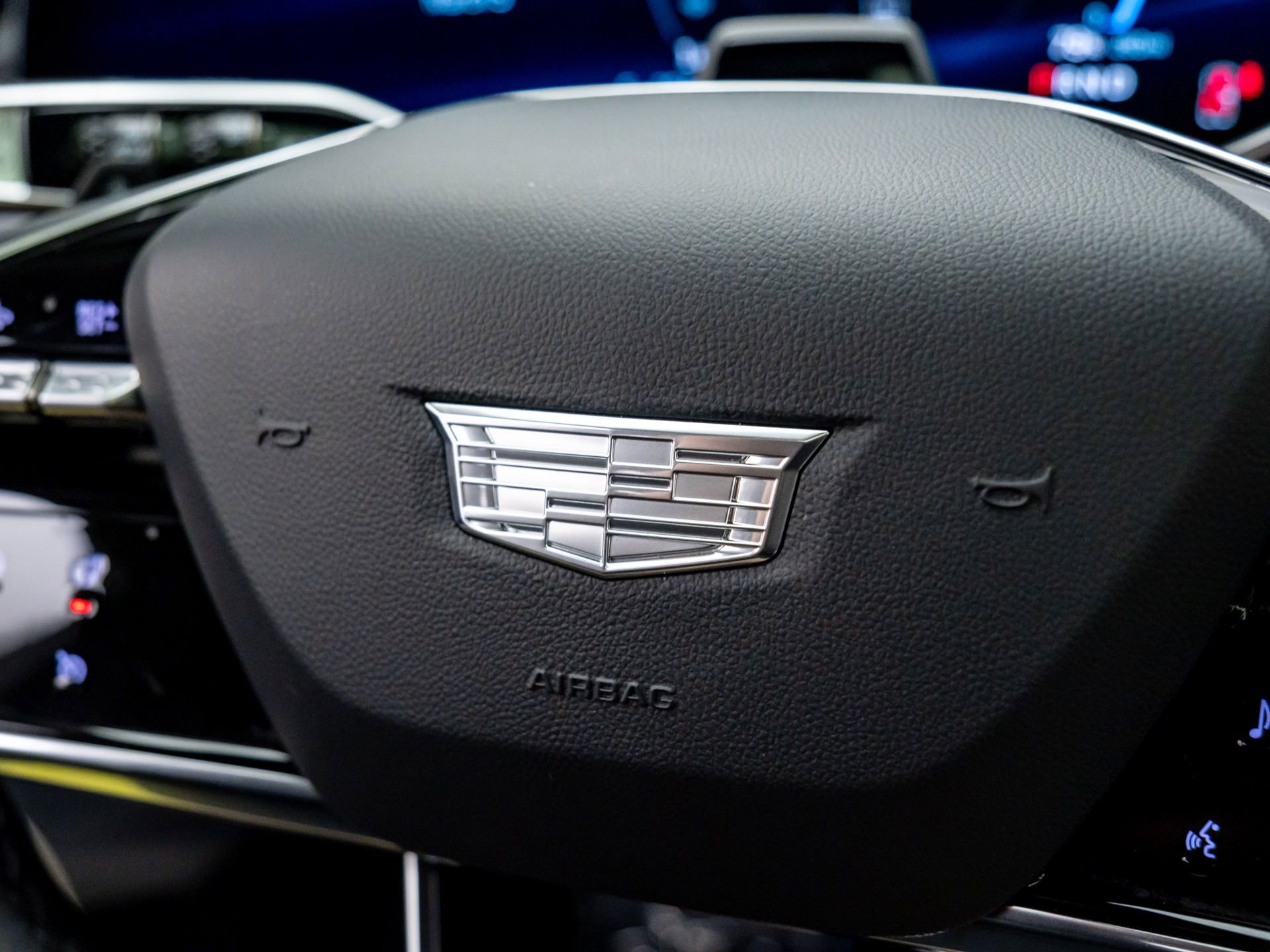 Used 2025 Cadillac Lyriq Luxury w/ LPO, Floor Liner Package image 29